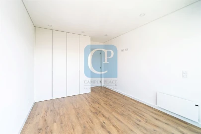 Apartamento T1 para Arrendamento em Pedrouços