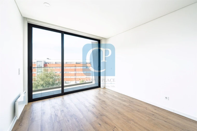 Apartamento T1 para Arrendamento em Pedrouços Foto 11