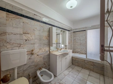 Apartamento T3 para Arrendamento em Benfica