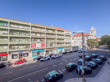 Apartamento T3 para Arrendamento em Benfica