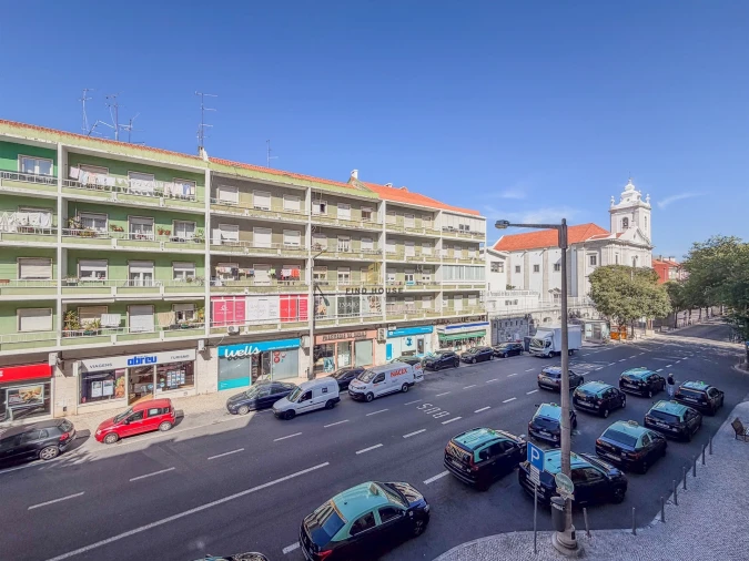 Apartamento T3 para Arrendamento em Benfica Foto 26