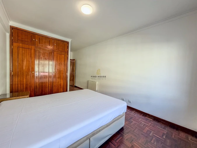 Apartamento T3 para Arrendamento em Benfica Foto 21