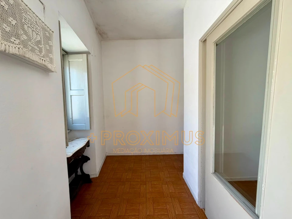 Moradia T2 para Venda em Tavarede Foto 5
