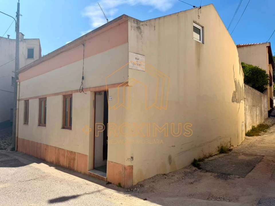 Moradia T2 para Venda em Tavarede Foto 2