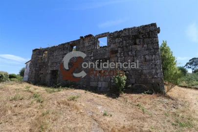 Moradia T3 para Venda em Rio Torto e Lagarinhos