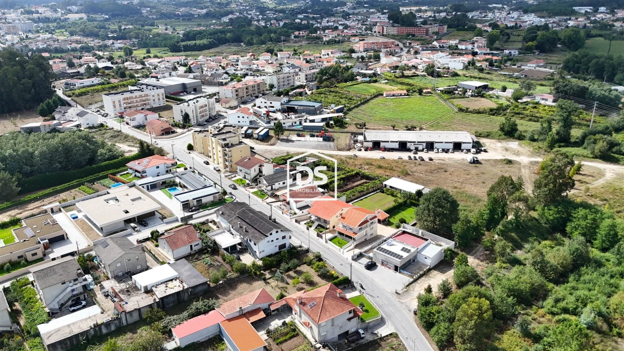 Moradia T3 para Venda em Penafiel Foto 8