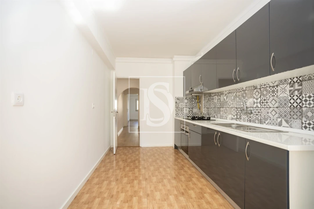 Apartamento T3 para Venda em Seixal, Arrentela e Aldeia de Paio Pires Foto 27