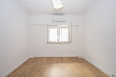 Apartamento T3 para Venda em Seixal, Arrentela e Aldeia de Paio Pires