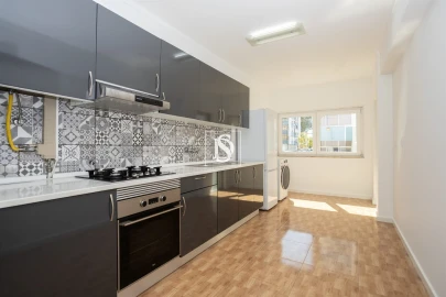 Apartamento T3 para Venda em Seixal, Arrentela e Aldeia de Paio Pires