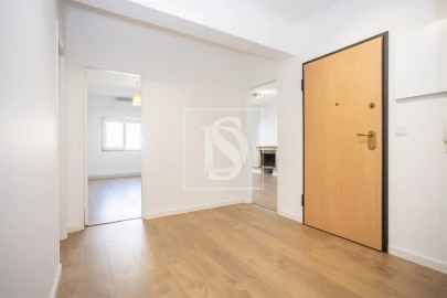 Apartamento T3 para Venda em Seixal, Arrentela e Aldeia de Paio Pires