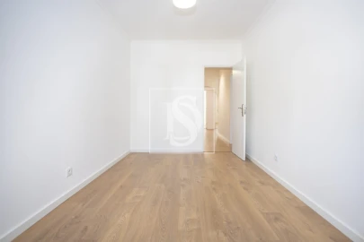 Apartamento T3 para Venda em Seixal, Arrentela e Aldeia de Paio Pires