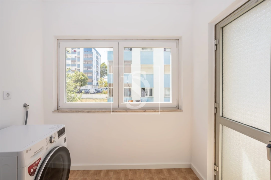 Apartamento T3 para Venda em Seixal, Arrentela e Aldeia de Paio Pires Foto 30