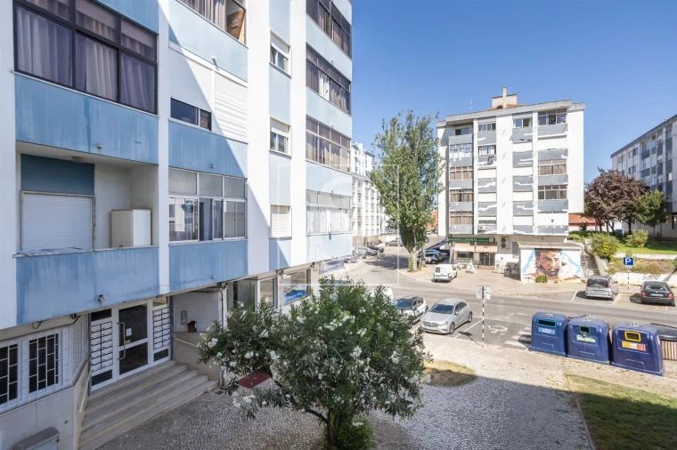 Apartamento T3 para Venda em Seixal, Arrentela e Aldeia de Paio Pires Foto 37