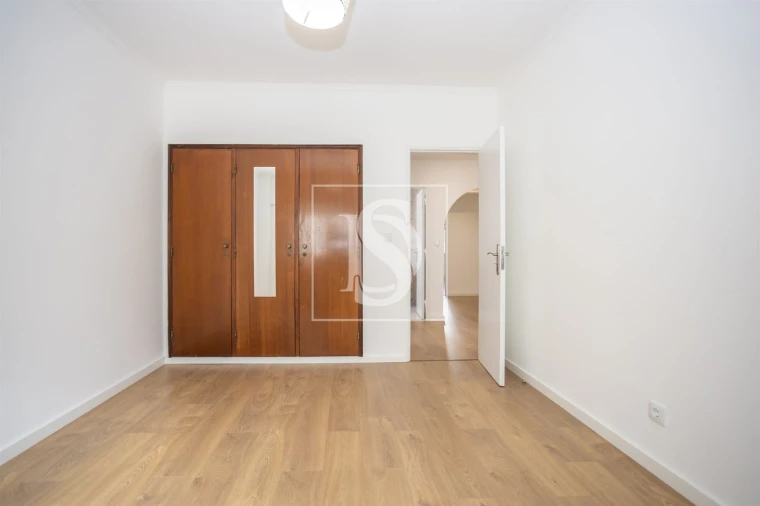 Apartamento T3 para Venda em Seixal, Arrentela e Aldeia de Paio Pires Foto 14