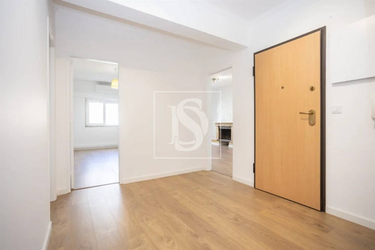 Apartamento T3 para Venda em Seixal, Arrentela e Aldeia de Paio Pires Foto 2