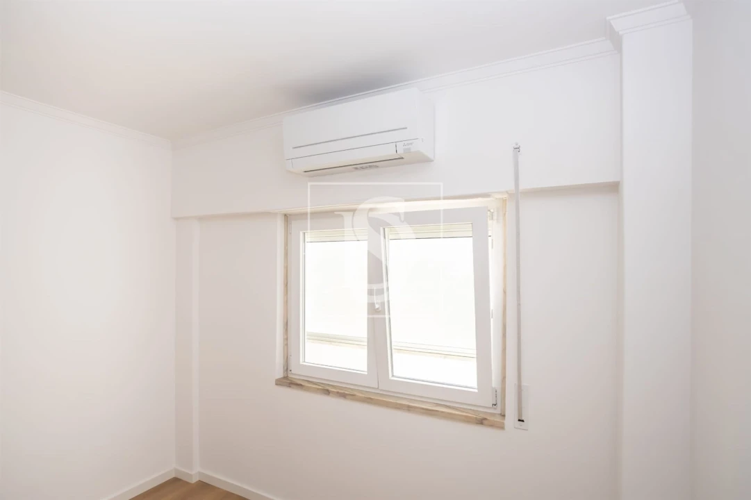 Apartamento T3 para Venda em Seixal, Arrentela e Aldeia de Paio Pires Foto 5