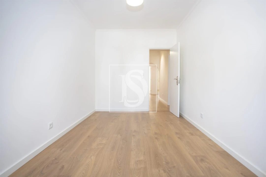 Apartamento T3 para Venda em Seixal, Arrentela e Aldeia de Paio Pires Foto 16