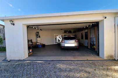 Moradia T3 para Venda em Mujães