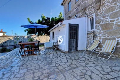 Moradia T3 para Venda em Mujães