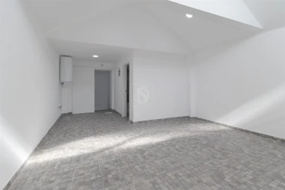 Moradia T1 para Venda em Gaio-Rosário e Sarilhos Pequenos