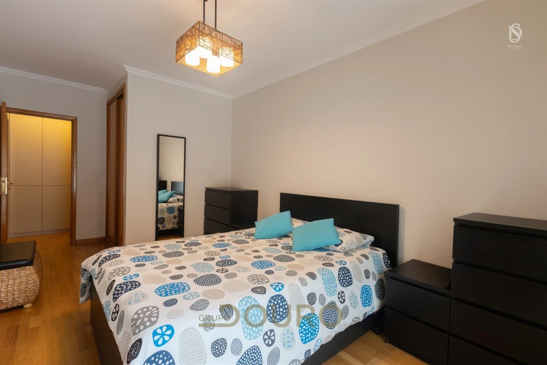 Apartamento T2 para Venda em Sandim, Olival, Lever e Crestuma Foto 12