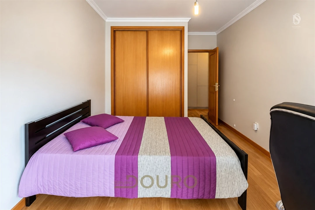 Apartamento T2 para Venda em Sandim, Olival, Lever e Crestuma Foto 13