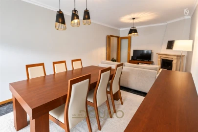 Apartamento T2 para Venda em Sandim, Olival, Lever e Crestuma