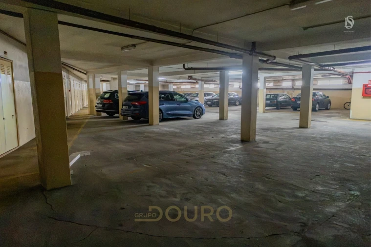 Apartamento T2 para Venda em Sandim, Olival, Lever e Crestuma Foto 21