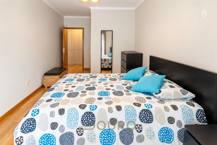Apartamento T2 para Venda em Sandim, Olival, Lever e Crestuma Foto 11