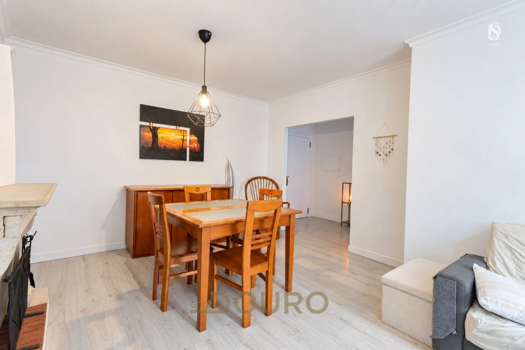 Apartamento T2 para Venda em Canelas Foto 11