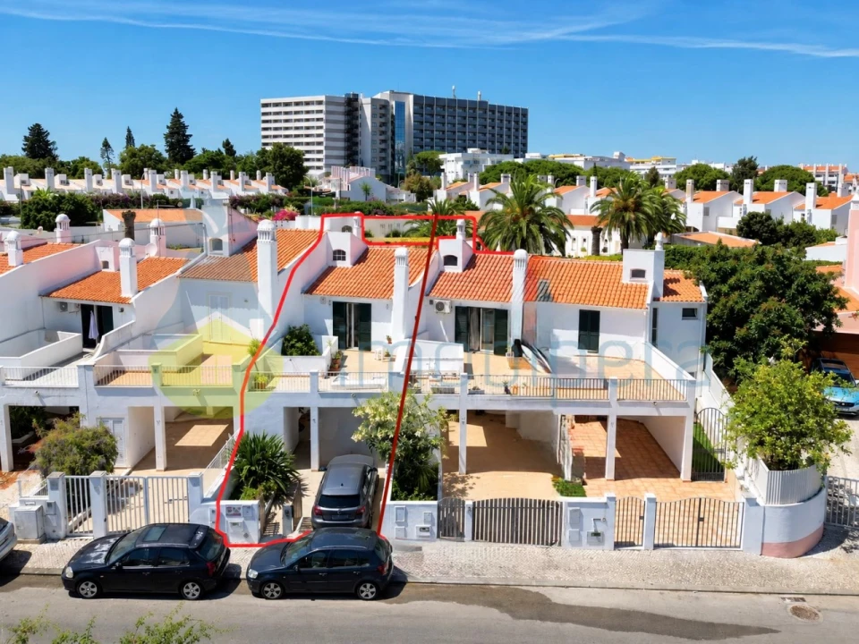 Moradia T2 para Venda em Albufeira e Olhos de Água Foto 2