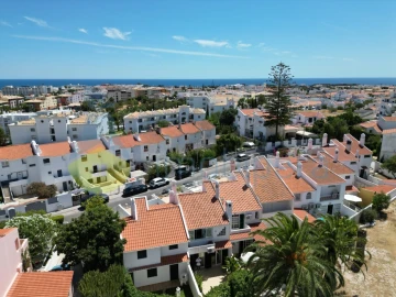Moradia T2 para Venda em Albufeira e Olhos de Água