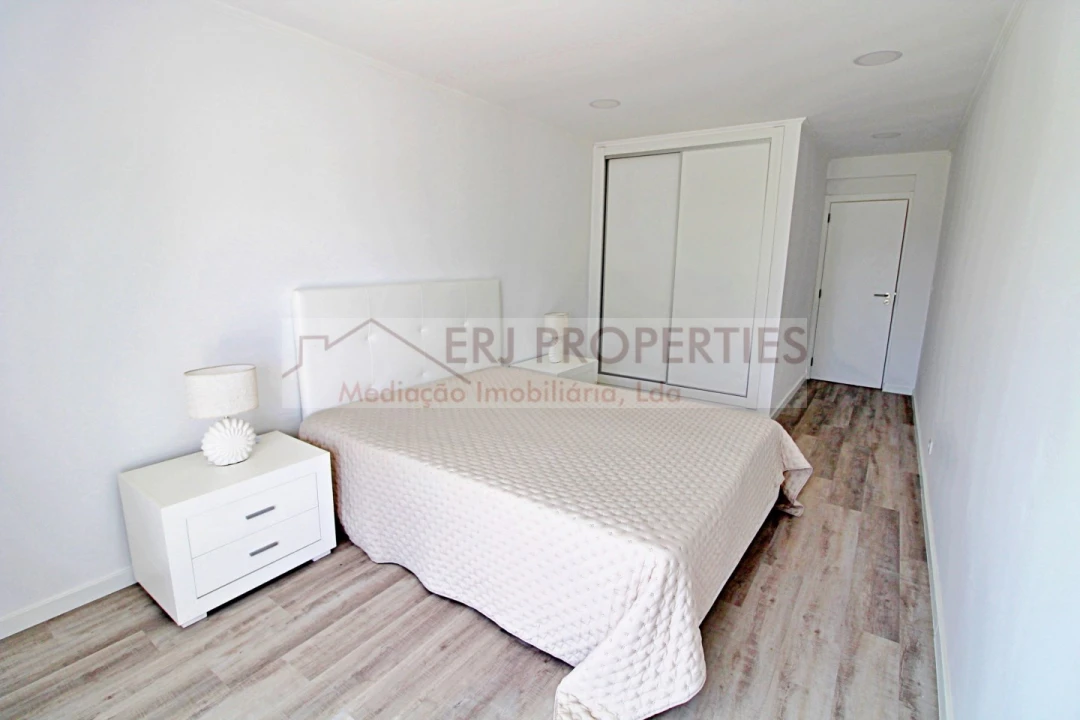 Apartamento T2 para Arrendamento em Monte Gordo Foto 8