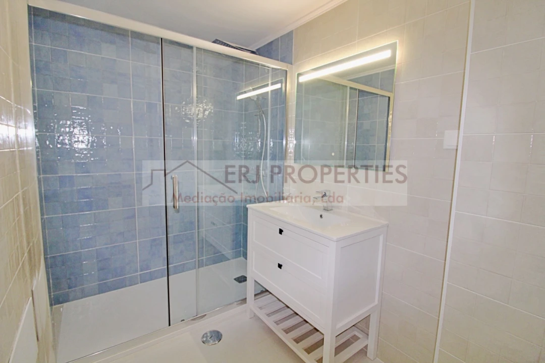 Apartamento T2 para Arrendamento em Monte Gordo Foto 9