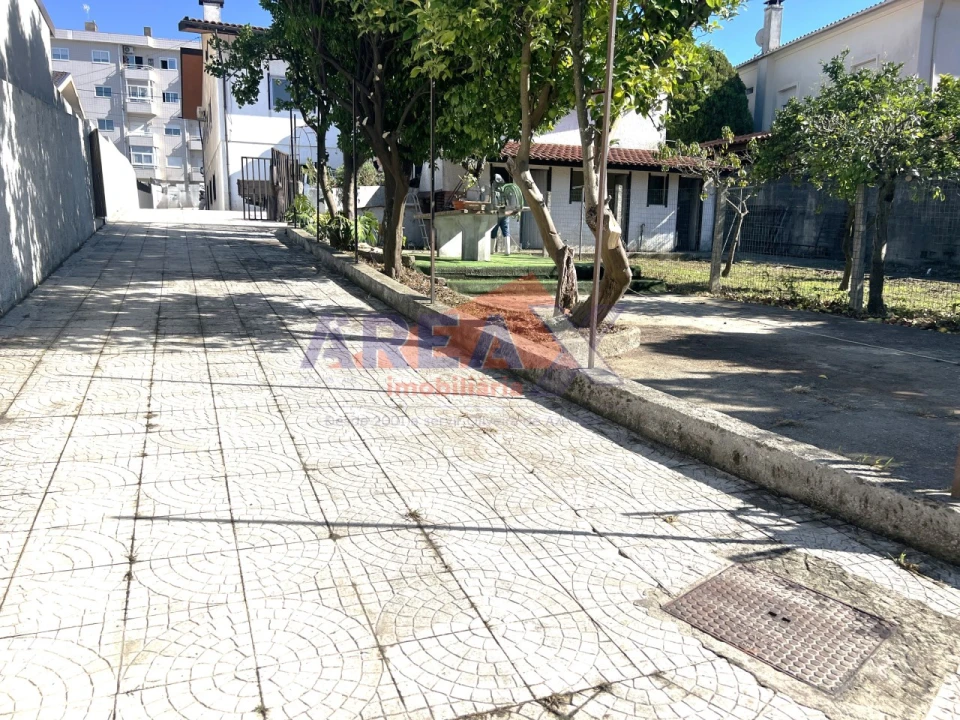 Moradia T6 para Venda em O. Azeméis, Riba-Ul, Ul, Macinhata Seixa, Madail Foto 6