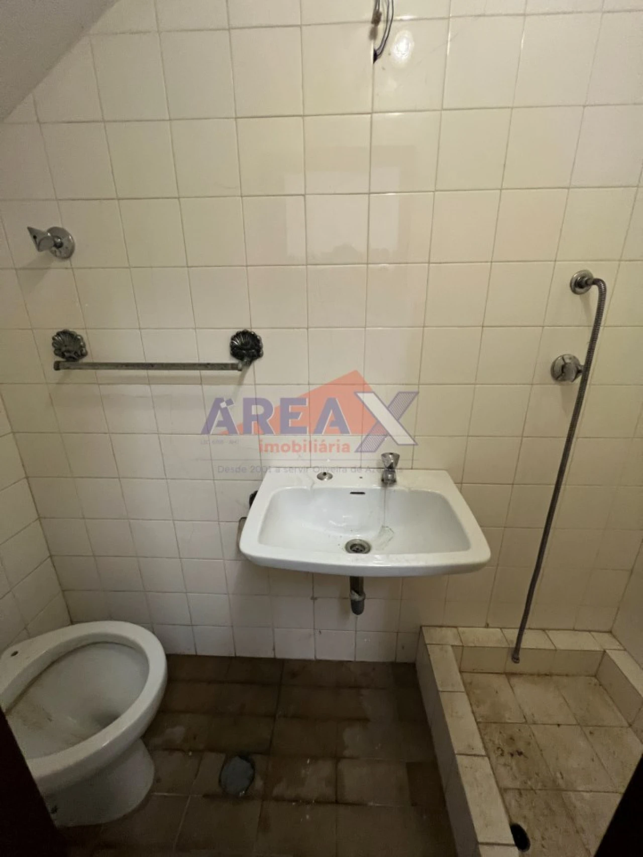 Moradia T6 para Venda em O. Azeméis, Riba-Ul, Ul, Macinhata Seixa, Madail Foto 32