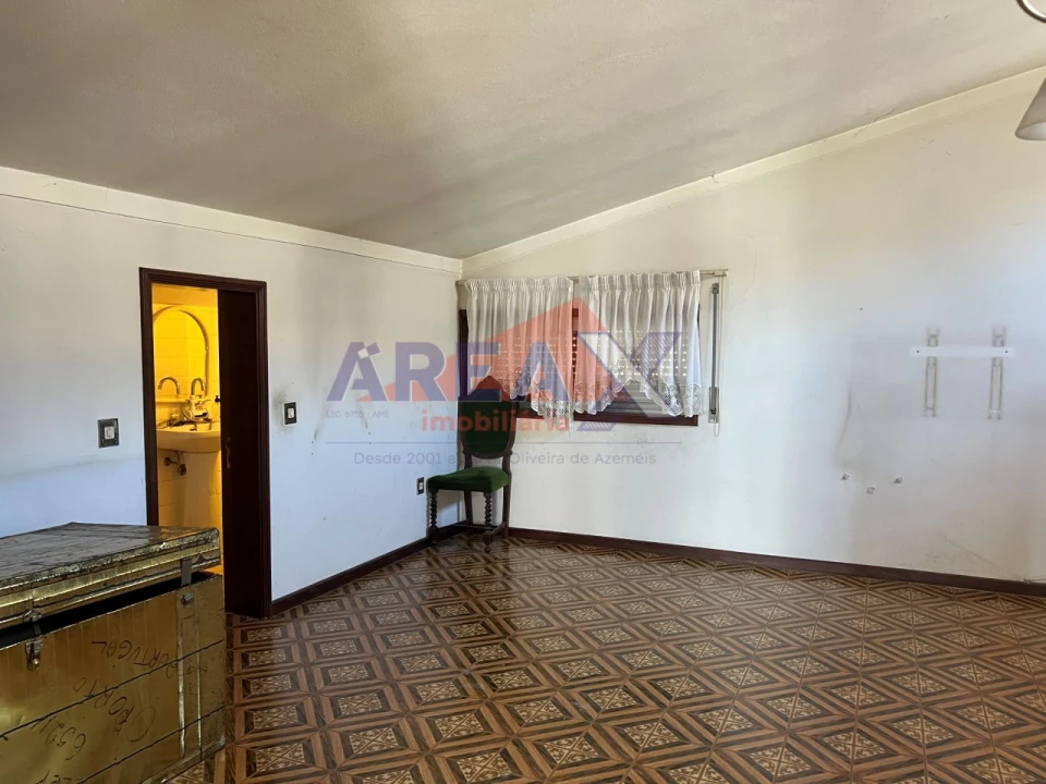 Moradia T6 para Venda em O. Azeméis, Riba-Ul, Ul, Macinhata Seixa, Madail Foto 34