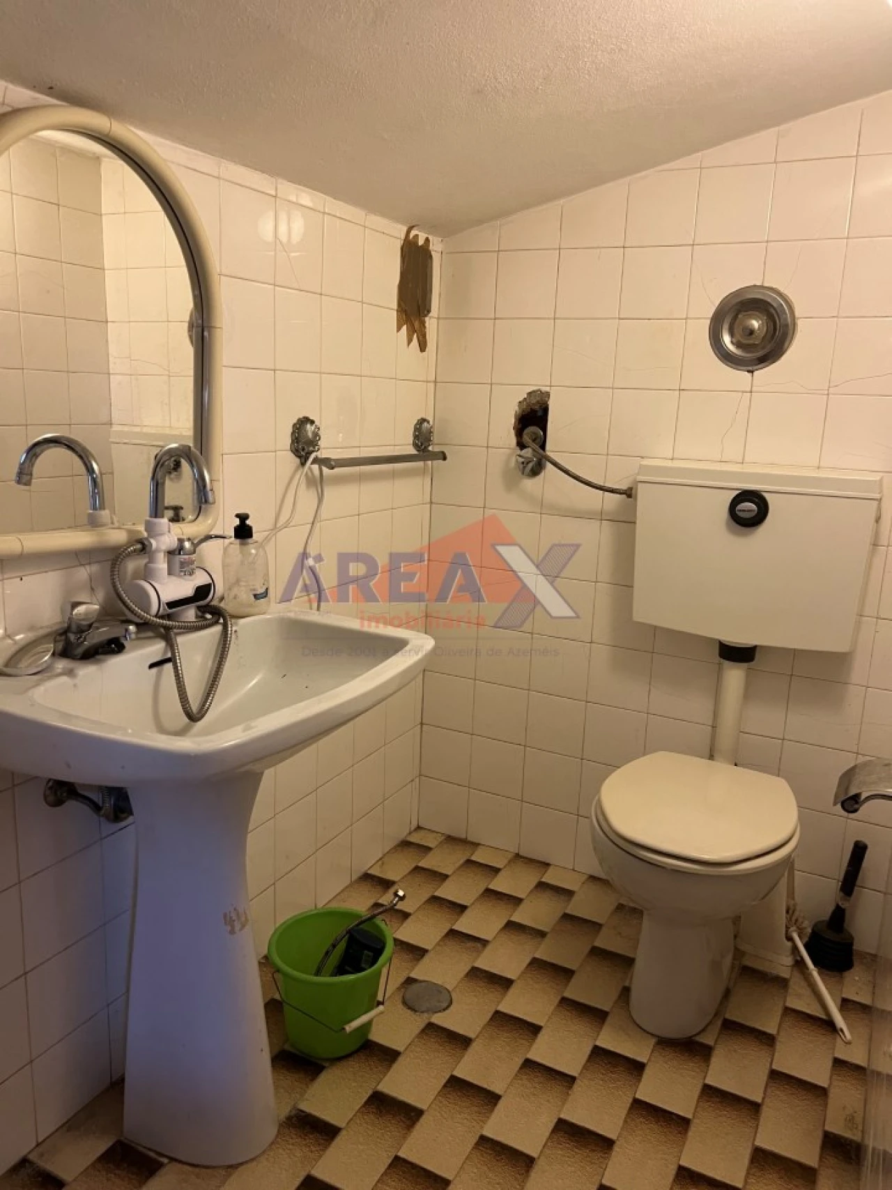 Moradia T6 para Venda em O. Azeméis, Riba-Ul, Ul, Macinhata Seixa, Madail Foto 36