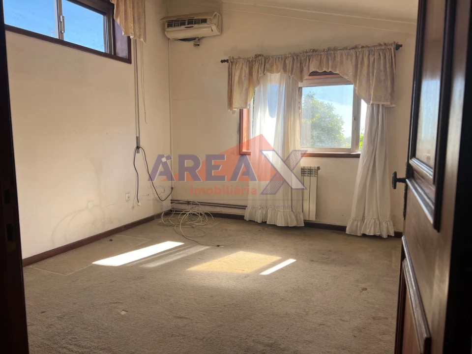 Moradia T6 para Venda em O. Azeméis, Riba-Ul, Ul, Macinhata Seixa, Madail Foto 37