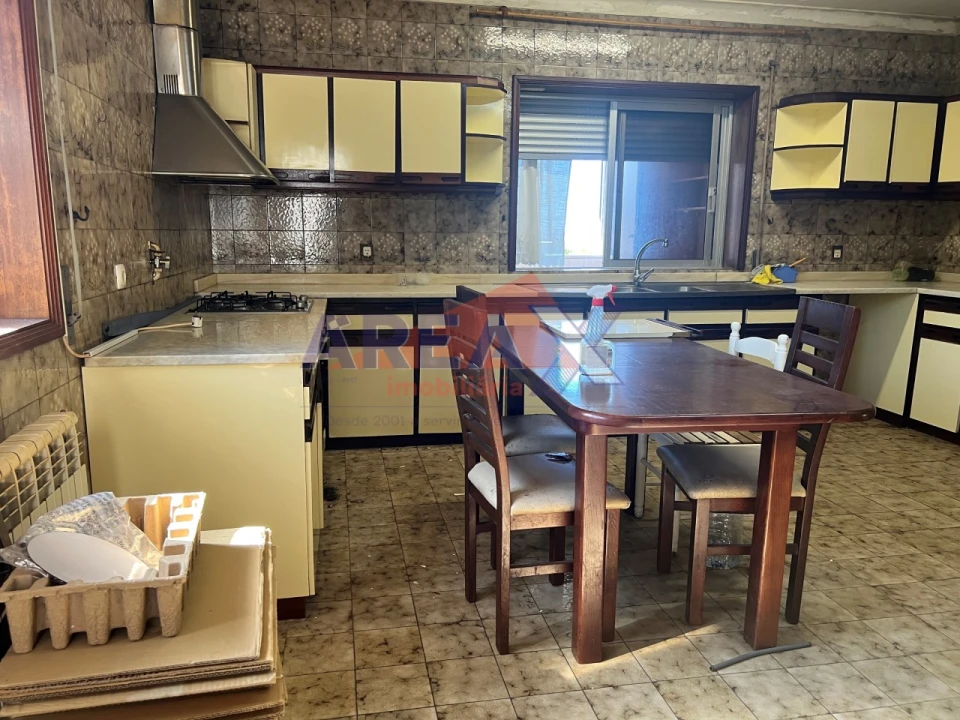 Moradia T6 para Venda em O. Azeméis, Riba-Ul, Ul, Macinhata Seixa, Madail Foto 40