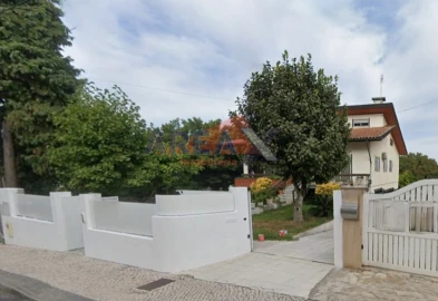 Moradia T6 para Venda em O. Azeméis, Riba-Ul, Ul, Macinhata Seixa, Madail