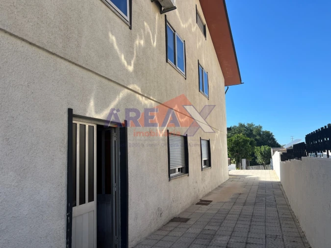 Moradia T6 para Venda em O. Azeméis, Riba-Ul, Ul, Macinhata Seixa, Madail Foto 15