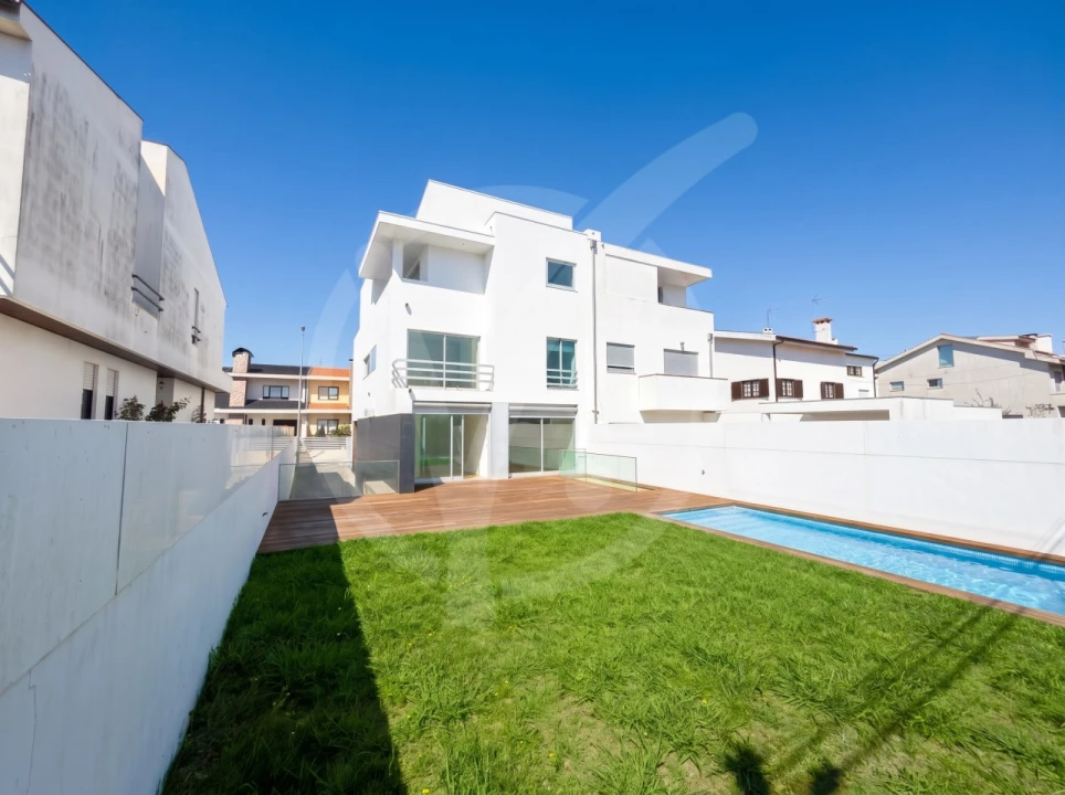 Moradia T4 para Venda em Póvoa de Varzim, Beiriz e Argivai Foto 14