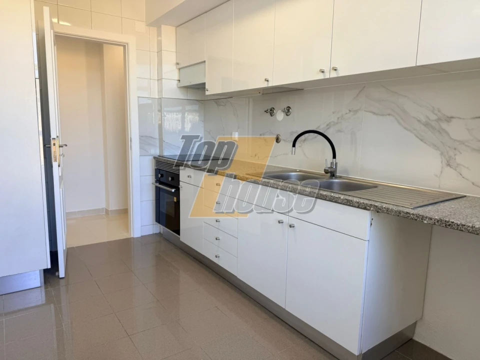 Apartamento T3 para Venda em Laranjeiro e Feijó Foto 6