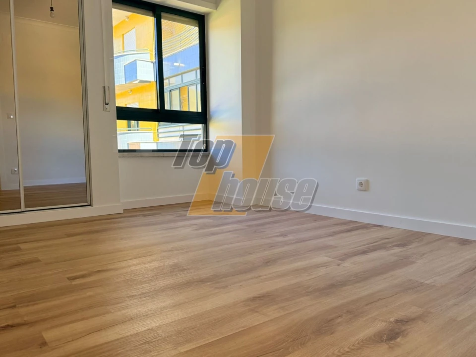 Apartamento T3 para Venda em Laranjeiro e Feijó Foto 17