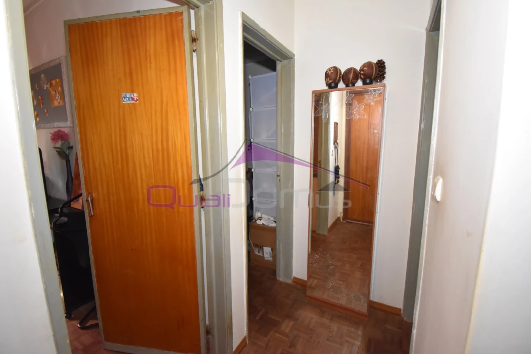 Apartamento T2 para Venda em São João Baptista Foto 9