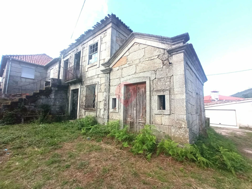 Moradia T2 para Venda em Riba de Mouro Foto 2