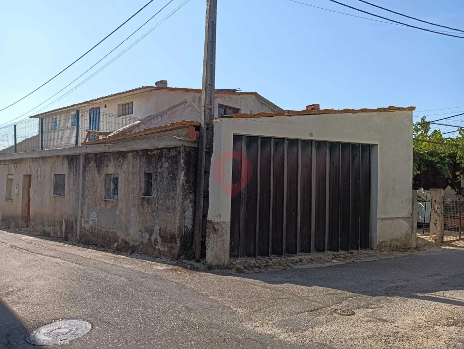 Garagem para Venda em Monção e Troviscoso Foto 1