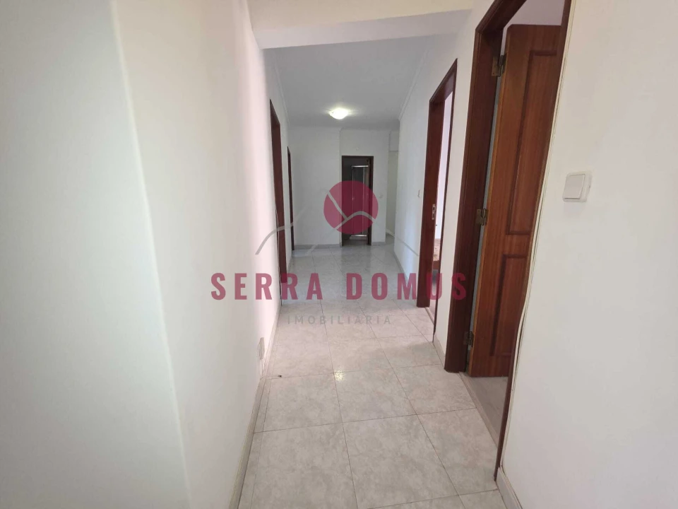 Apartamento T3 para Venda em Algueirão-Mem Martins Foto 16
