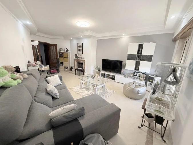 Apartamento T2 para Venda em Corroios Foto 15